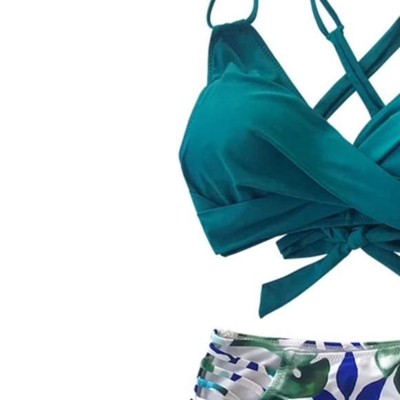 5⭐💕 Tropical Palms Twist Front Bikini - Picture 4 of 6